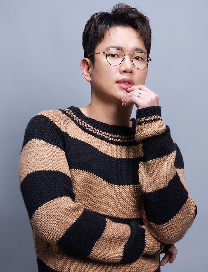 네오젠 새 모델로 뽑힌 방송인 장성규.