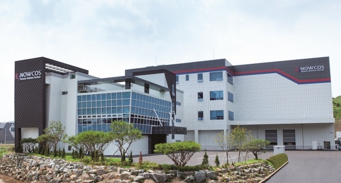 (주)나우코스가 품질경영 시스템(ISO 9001)을 포함 ISO 22716·ISO 14001 인증 갱신을 마무리, 품질과 환경 등 전 생산공정의 국제 경쟁력을 확보하고 시장 지배력 강화를 위한 디딤돌을 놓았다. 사진은 세종시 제 2공장 전경.
