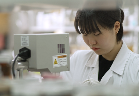 매년 3건 이상의 특허출원의 성과를 일궈내고 있는 리봄화장품 연구소는 리봄화장품 미래를 책임지고 있다.