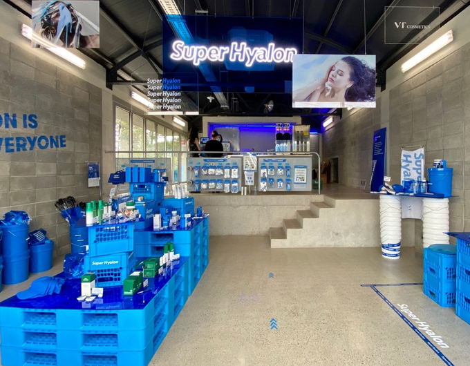 브이티코스메틱이 8월 22일까지 제주 애월에서 VT 슈퍼마켓을 운영한다. 