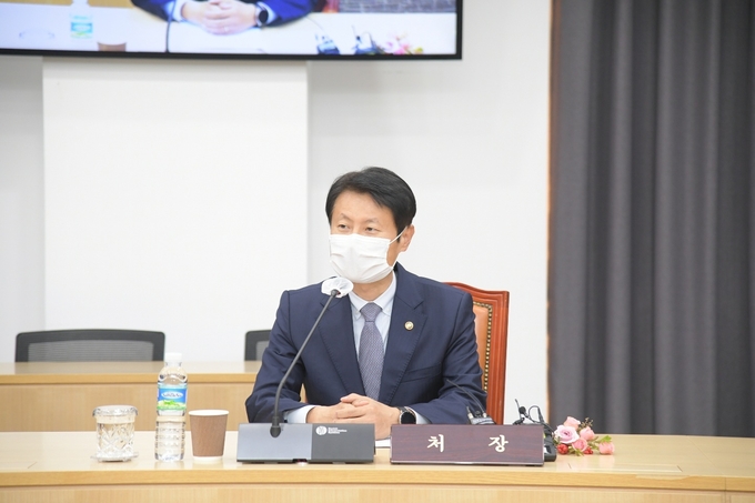 신임 김강립 식품의약품안전처장이 지난 2일 취임했다.