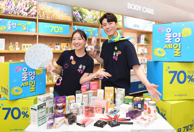 올리브영이 3일부터 9일까지 전국 매장과 공식 온라인몰에서 올영세일을 실시했다.