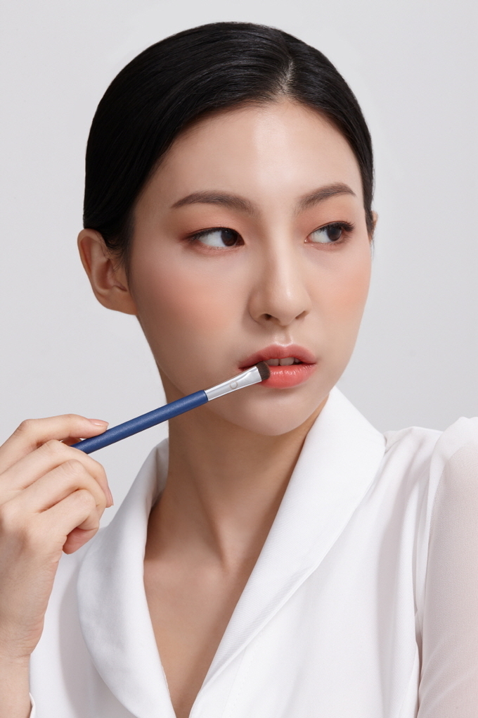 미아우라 브랜드 모델.