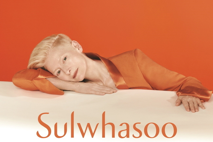글로벌 브랜드 캠페인 ‘설화, 다시 피어나다 #SulwhasooRebloom’를 전개하고 있는 설화수가 글로벌 앰배서더로 배우 틸다 스윈튼을 선정하고 세계 시장을 향해 나아가고 있다.