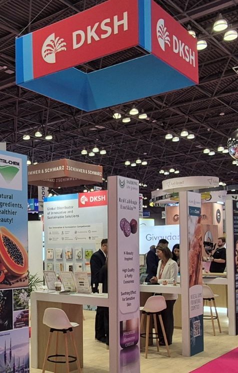 대봉엘에스가 화장품 원료 박람회 NYSCC Suppliers’ Day 2025에 참가, 지속가능성과 고기능을 겸비한 업사이클링 기반 K-뷰티 원료를 선보이며 북미 시장 공략을 위한 활동을 펼쳤다. 부스 전경.