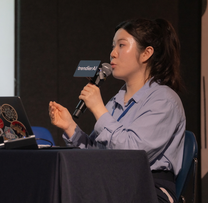 심송연 트렌디어AI 제품분석 매니저. ‘트렌디어 AI 부트캠프’에서 트렌디어 라이브러리·대시보드와 AI를 접목해 뷰티시장을 분석·예측하는 방안을 제시했다. 