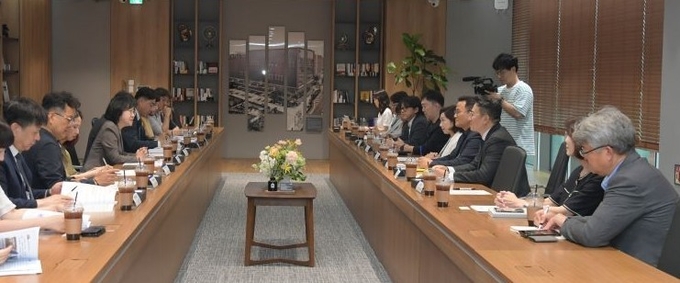 식품의약품안전처와 화장품 업계 간담회 전경.
