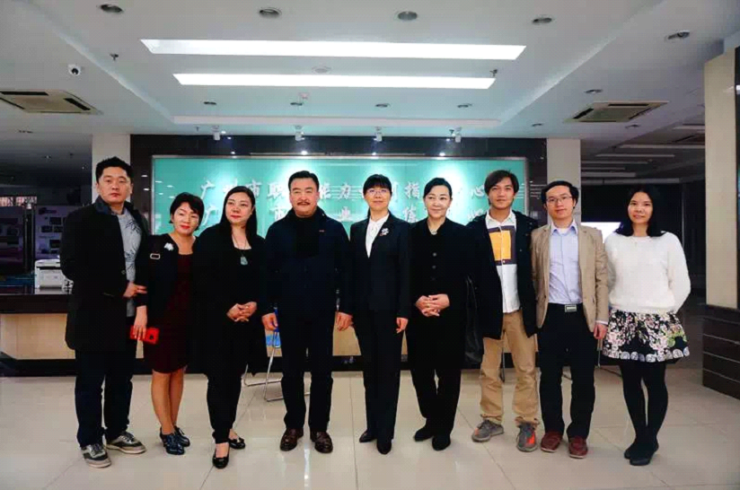 한국메이크업전문가직업교류협회 안미려 회장(우측에서 네번째는) 지난 9일부터 11일까지 중국 광저우시를 방문해 직업능력교육합작에 대한 논의를 가졌다. ㅇ