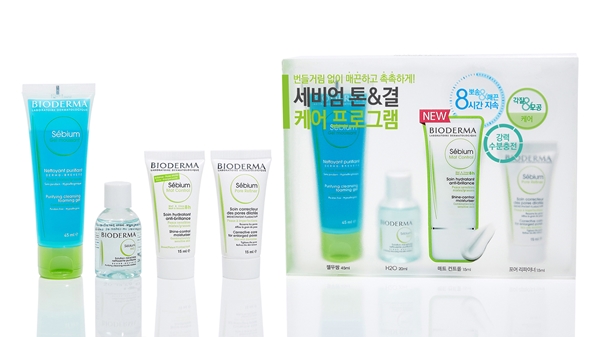 바이오더마는 실외 활동 및 여행객이 늘어나는 5월, 매끈하고 촉촉한 피부로 가꿔주는 3단계 스킨케어 프로그램 세비엄 톤&결 케어 키트를 출시한다.