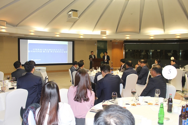 중국 뷰티타운 총고문인 후군정 회장은 기업과 중국 정부의 가교 역할을 직접 담당하겠다고 밝혔다.