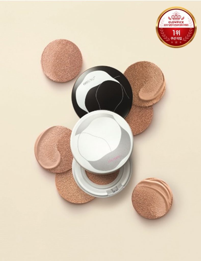 글로벌 프레스티지 브랜드 시세이도(SHISEIDO)의 싱크로 스킨 글로우 쿠션 컴팩트가 2017 상반기 글로우픽 컨슈머 뷰티 어워드에서 쿠션 타입 1위를 수상했다.