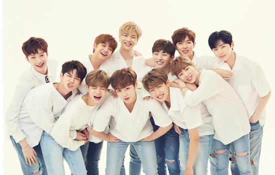 비누 향수로 유명한 라이프 프래그런스 브랜드 ‘클린(Clean)’이 국민 아이돌 그룹 ‘워너원(Wanna One)’을 전속 모델로 발탁했다.