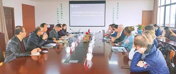 지난 14일부터 17일까지 나흘간의 일정으로 프랑스 화장품기업 시찰단이 후저우뷰티타운을 방문, 향후 발전방향과 프랑스 기업 입주와 관련한 심도있는 논의를 진행했다.