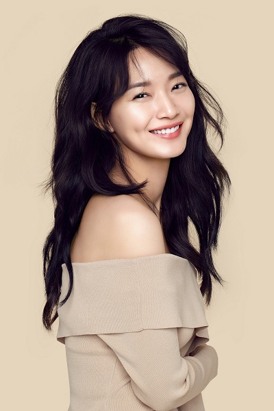 아이오페 새 모델 신민아