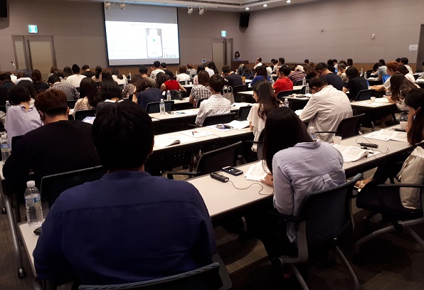지난해 중국 내 수입화장품 허가신청을 가장 많이 한 국가는 한국이었던 것으로 집계됐다.