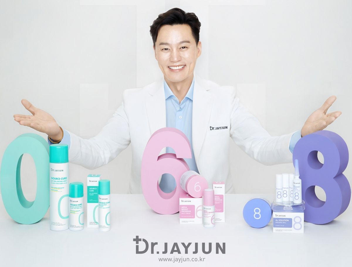 제이준코스메틱이 더마 브랜드 ‘닥터제이준’을 선보이고 배우 이서진을 모델로 발탁했다.