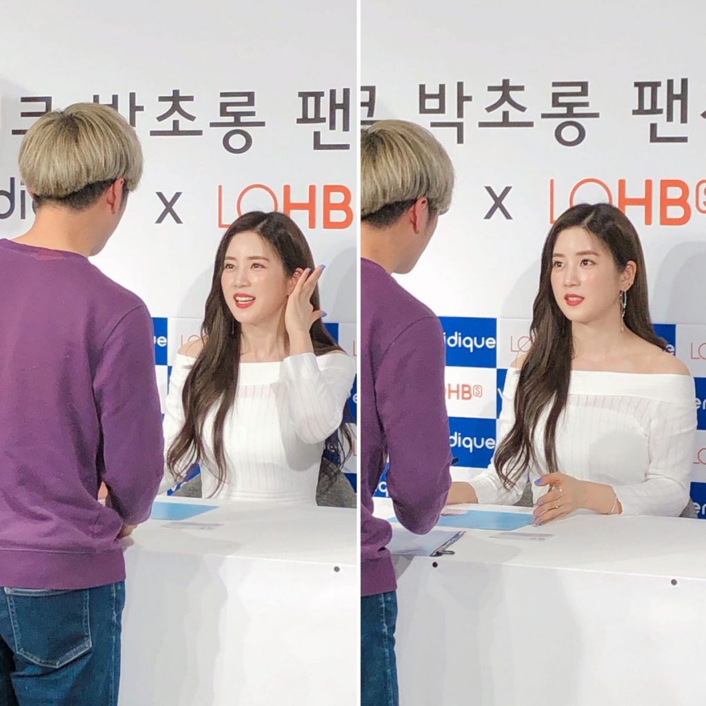 베리디크는 지난 22일 롭스 이태원점에서 브랜드 모델 박초롱을 초청해 팬사인회를 열었다.